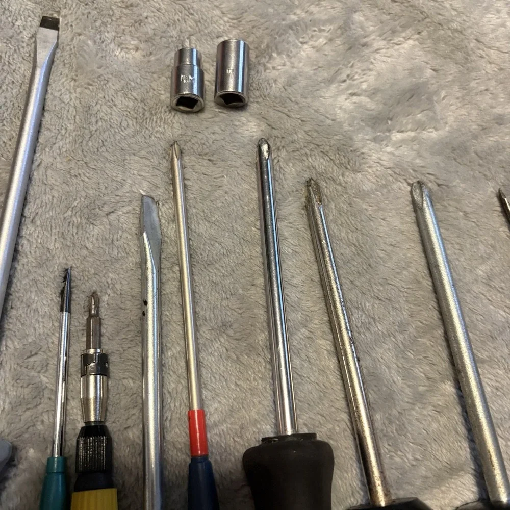 11pc Screwdriver set and 2 sockets - See Pictures - Various Brands and Sizes